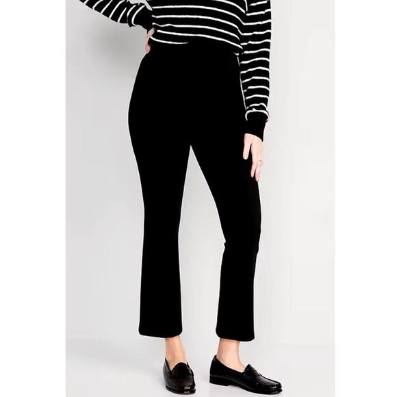 Old Navy Extra High-Waisted Stevie Crop Flare in Black - Picture 2 of 6